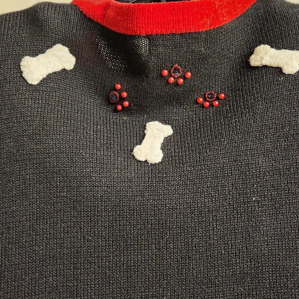 Just B, Women's Cute Black, red n white Sweater with dogs, Size Medium - Picture 6 of 7